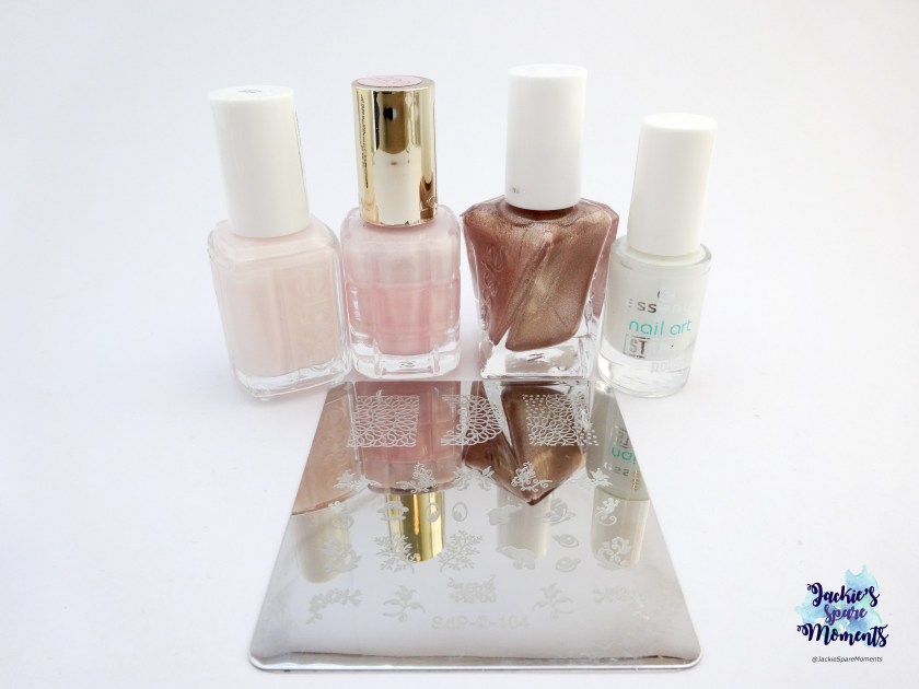 Essie Peak Show, L'Oreal 220 Dimanche Apres-Midi, Essie Gel Couture To have and to gold, Essence Stampy white, Dashica plate SdP-104