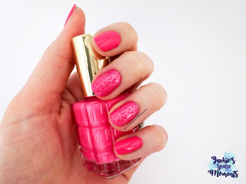 Hot pink manicure with L'Oreal L'Huille nail polish in 228 Rose Bouquet