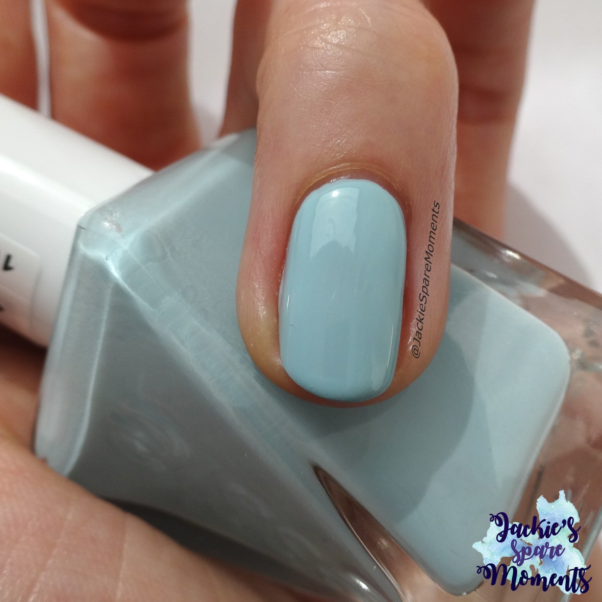 Essie Gel Couture x Reem Acra getting intricate swatch