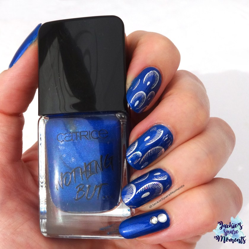 Catrice 61 Me, Myself and My Polish, silver holographic foil nail art