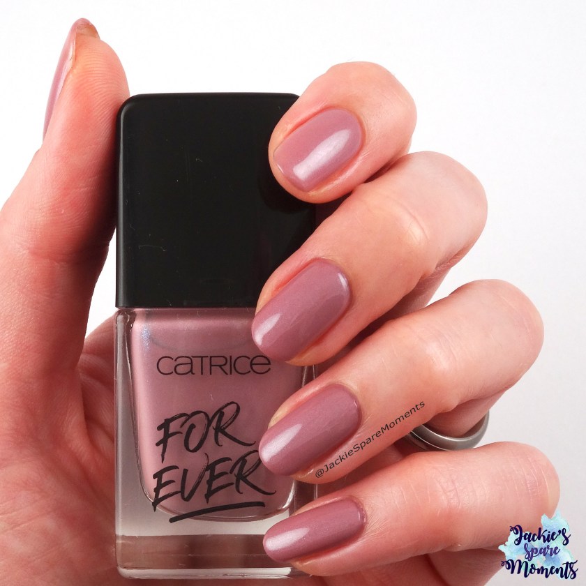Catrice ICONails Gel Lacquer 63 Early Mornings, Big Shirt, Perfect Nails