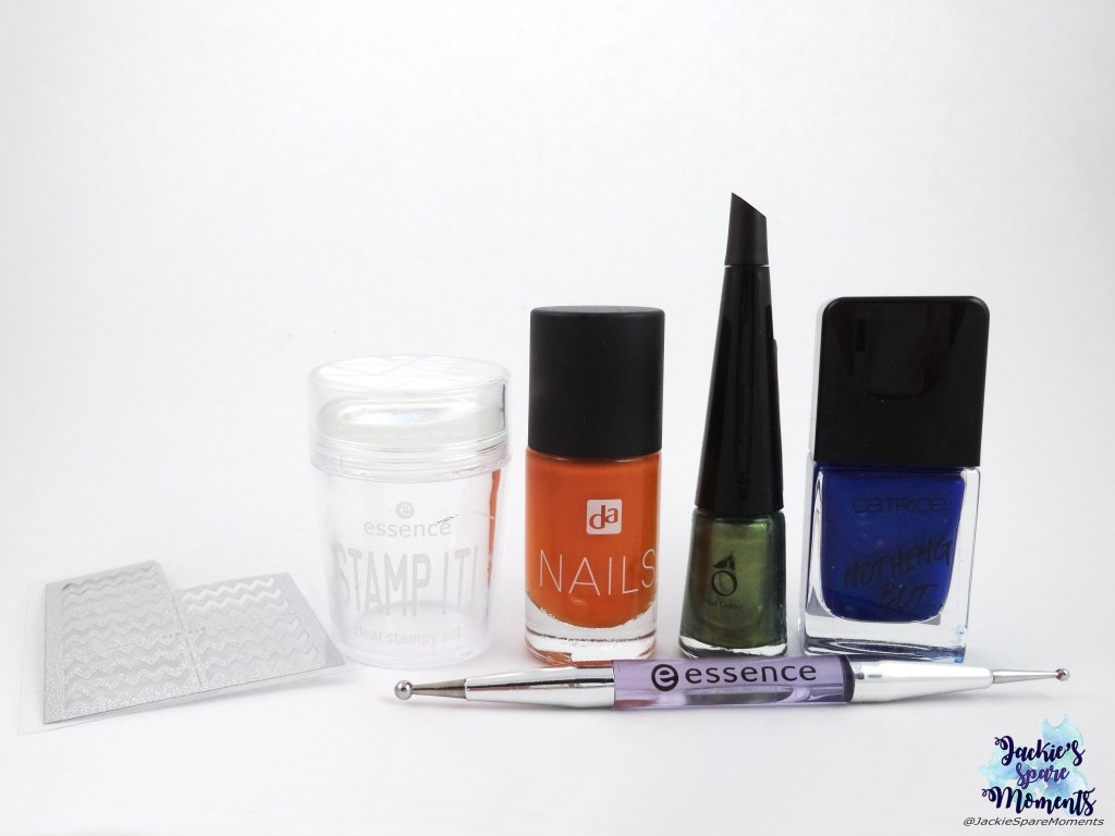 Materials used: nail vinyls, stamper, dotting tool, DA Nails 044 Orange County, Herome nr. 63, Catrice ICONails 61 Me, Myself and My Polish.