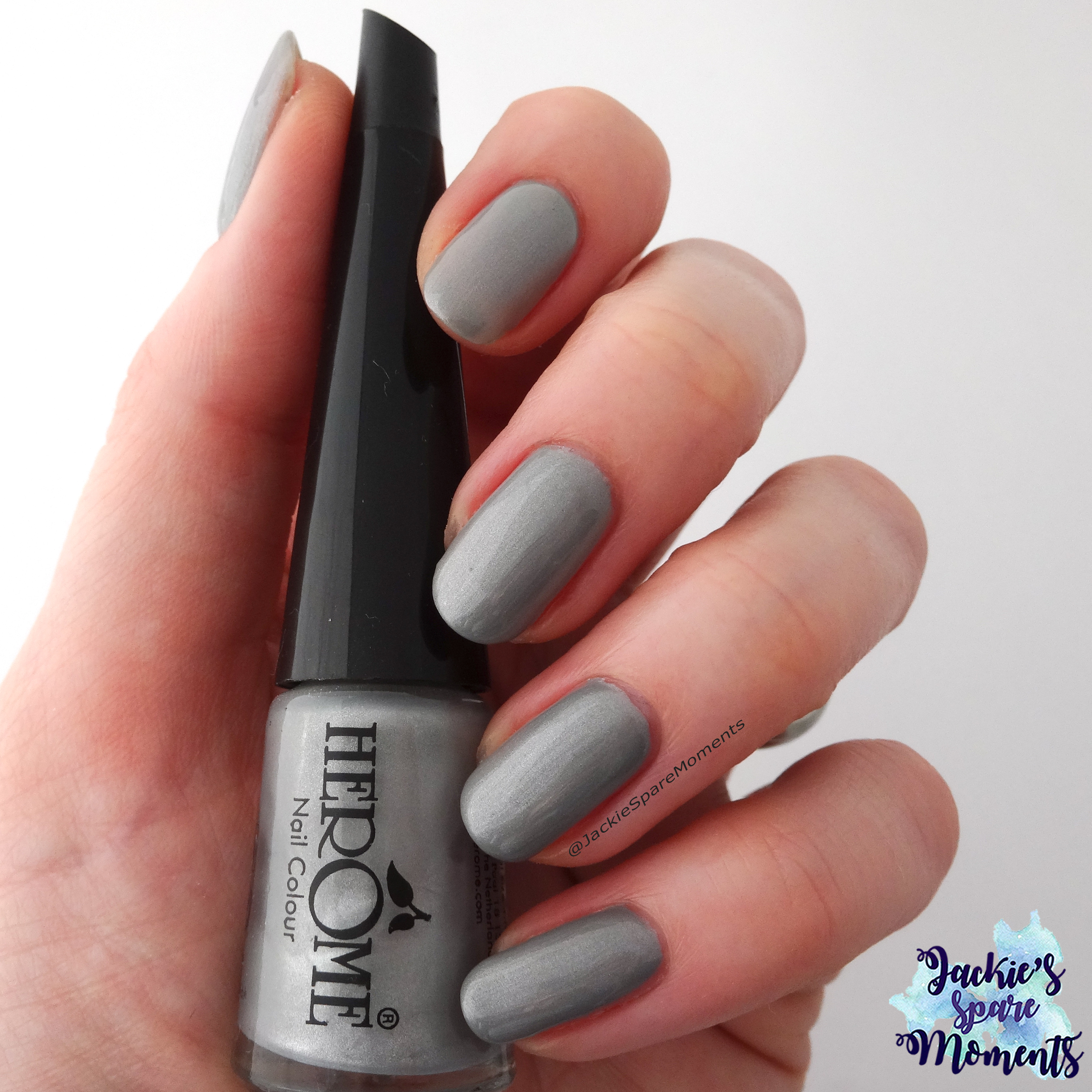 Herome Nail Colour nr 65 as Pantone Quiet Gray