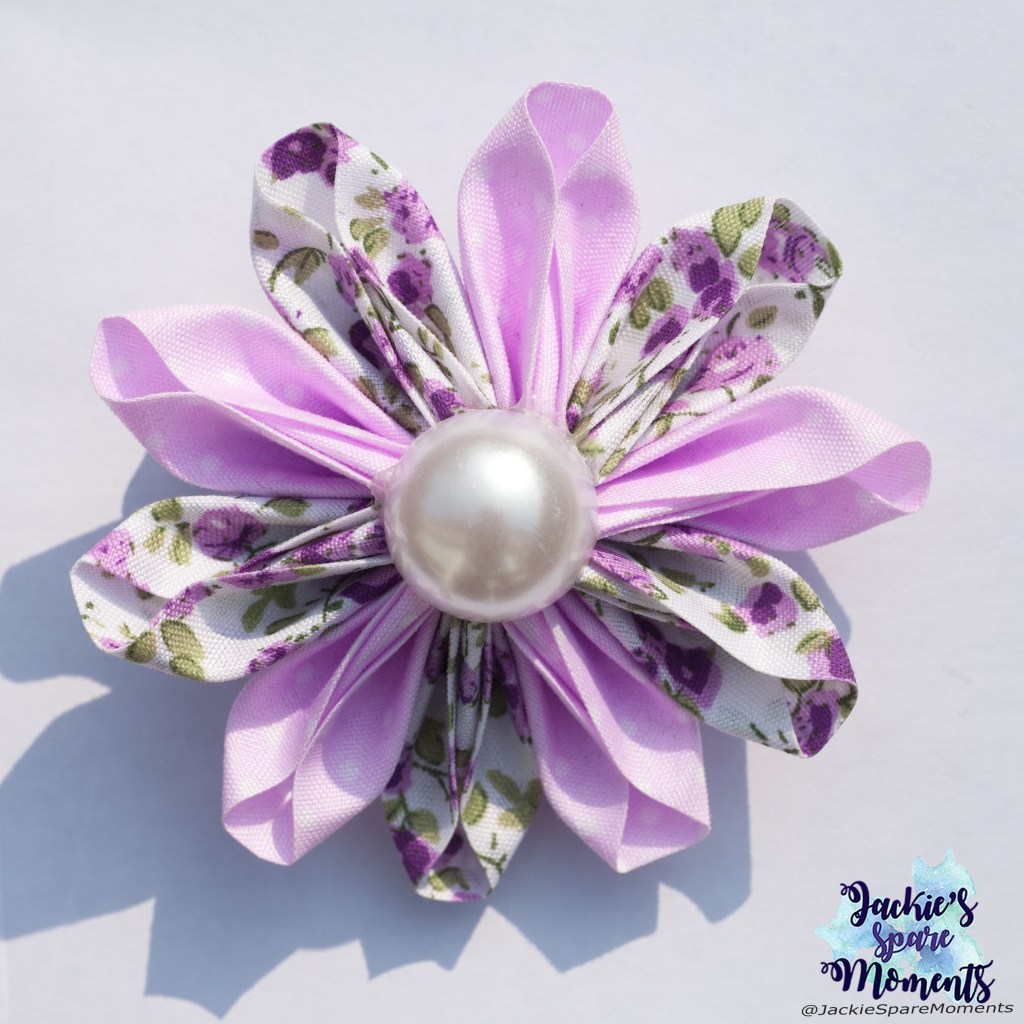 Floral hair bow for Easter