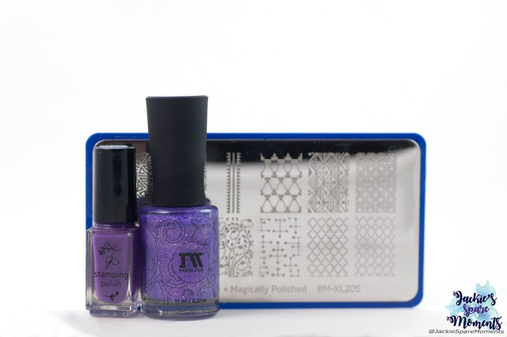 Materials used: CJS stamping polish 016, Masura Jacaranda Lace, Maniology stamping plate BM-XL205.
