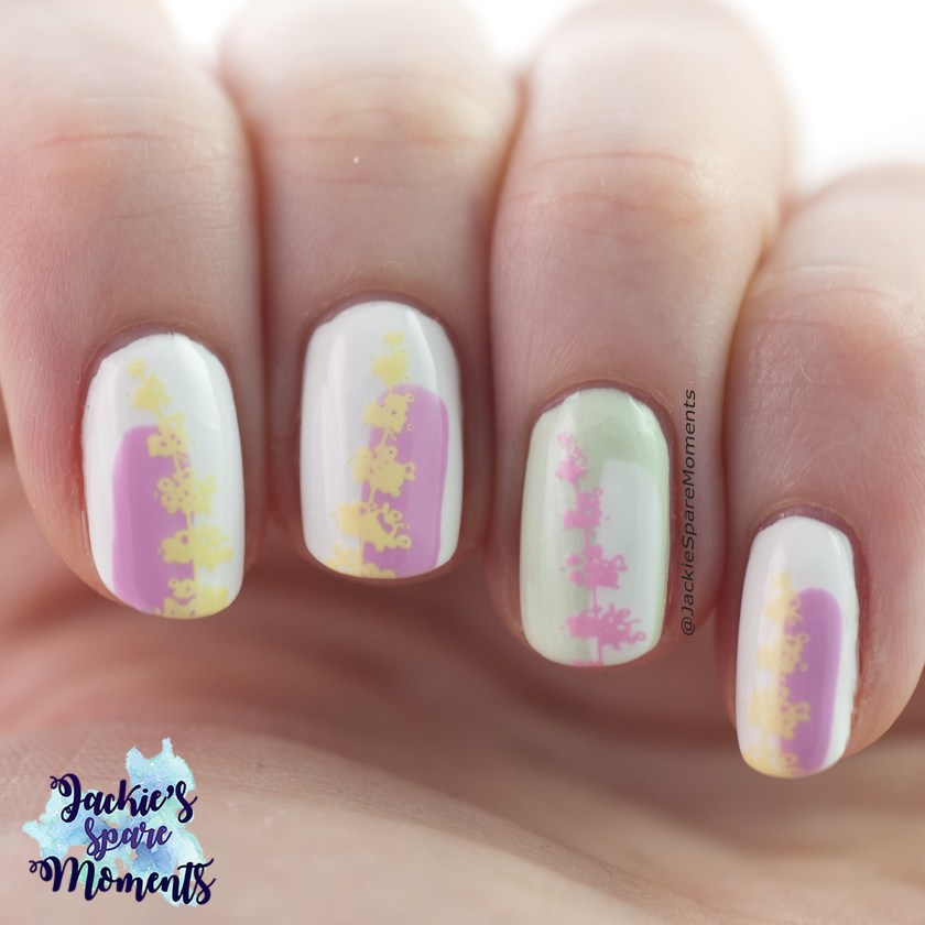 Floral nail art in pastel shades
