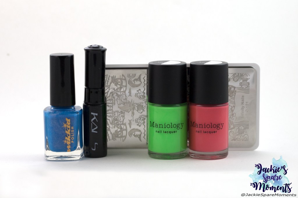 Materials used: Wikkid polish Dodge'em, KADS black stamping polish, Maniology stamping polish Empire Club and Rose Garden, Dashica Infinity Nails stamping plate 181