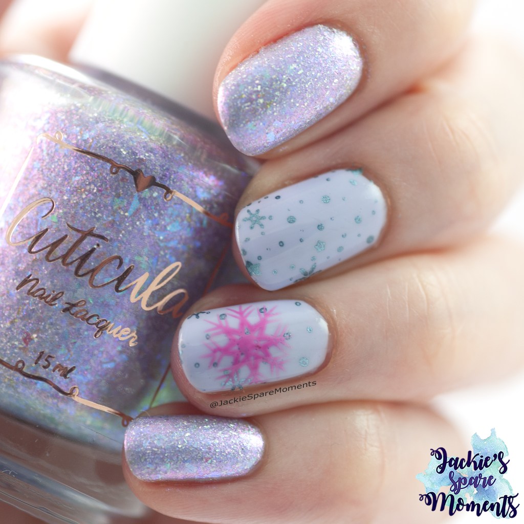 Cuticula Below Zero and Essie virgin snow with nail art