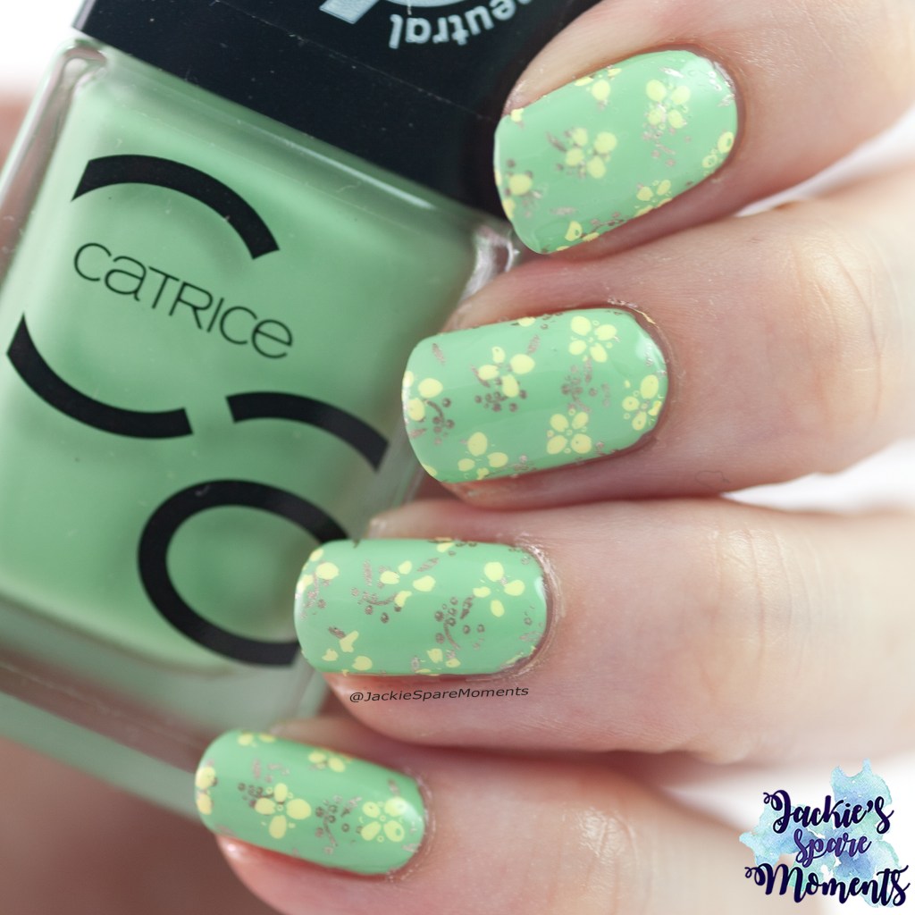 Catrice ICONails 121 Mint To Be with stamping nail art