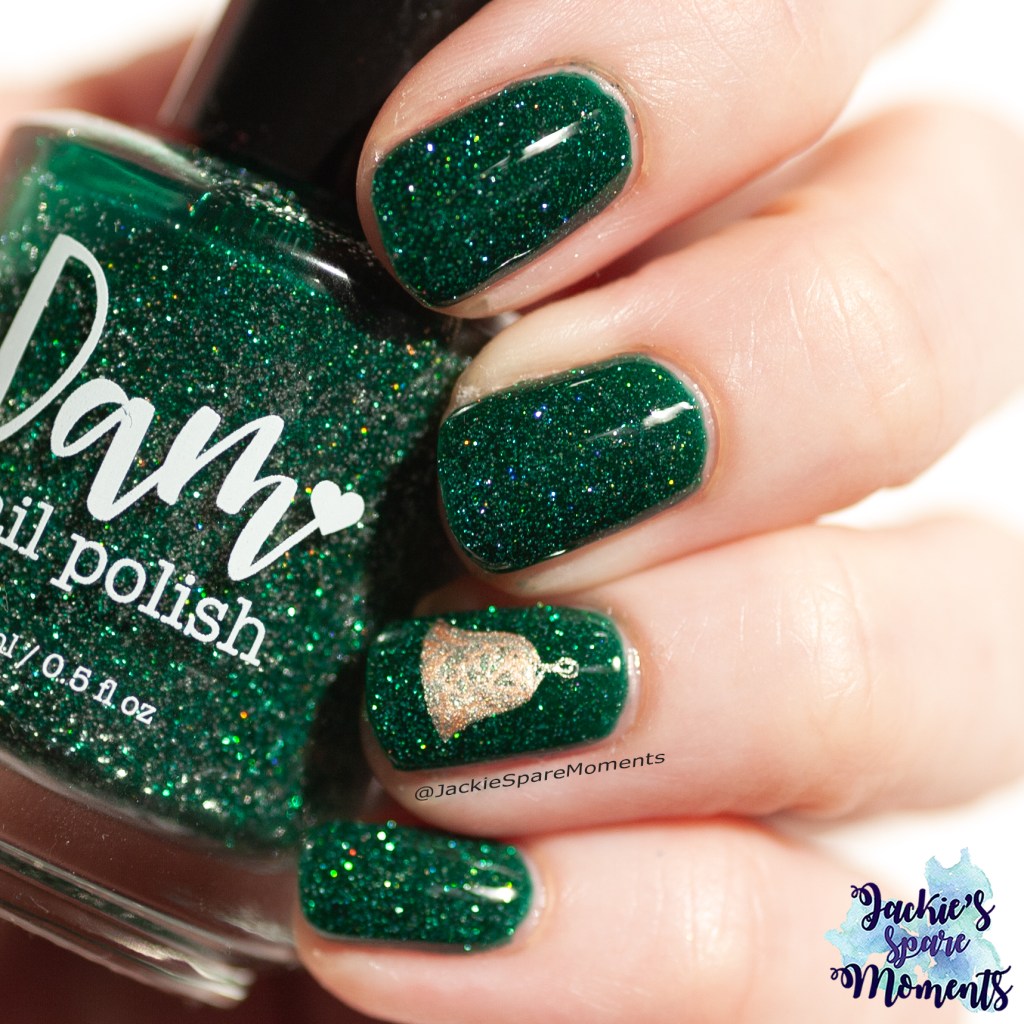 Dam nail polish Evergreen (Advent 2023 day 8)