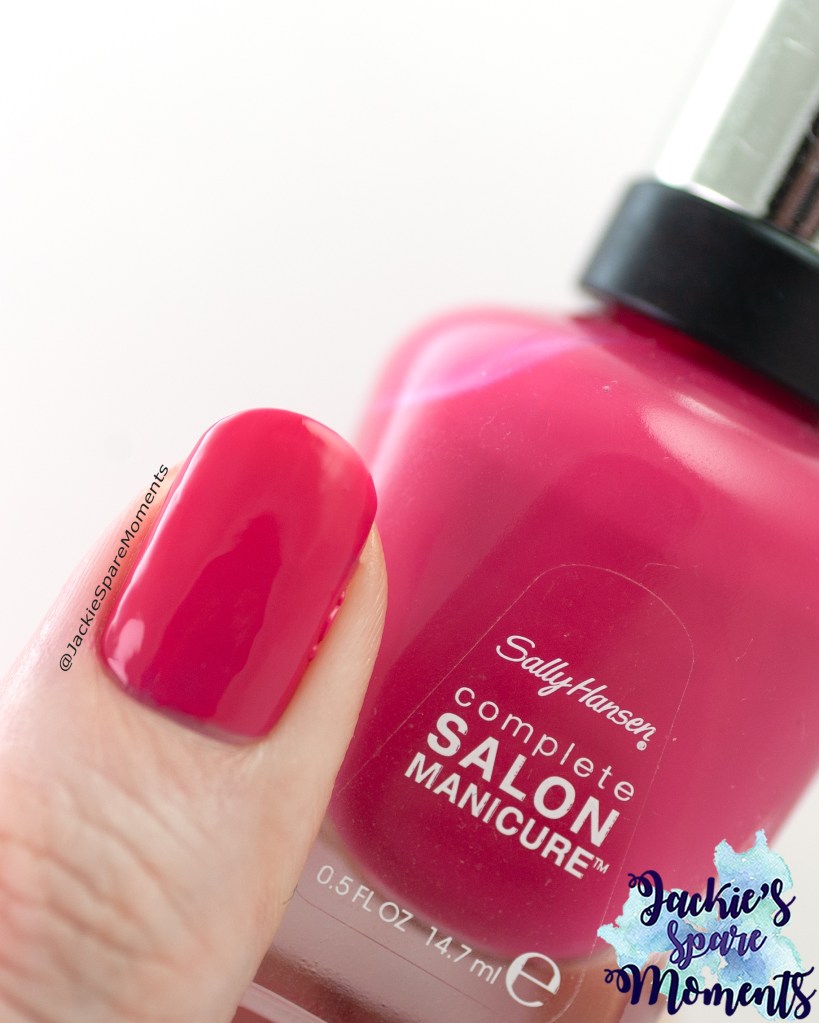 thumb swatch of Sally Hansen 542 Cherry Up