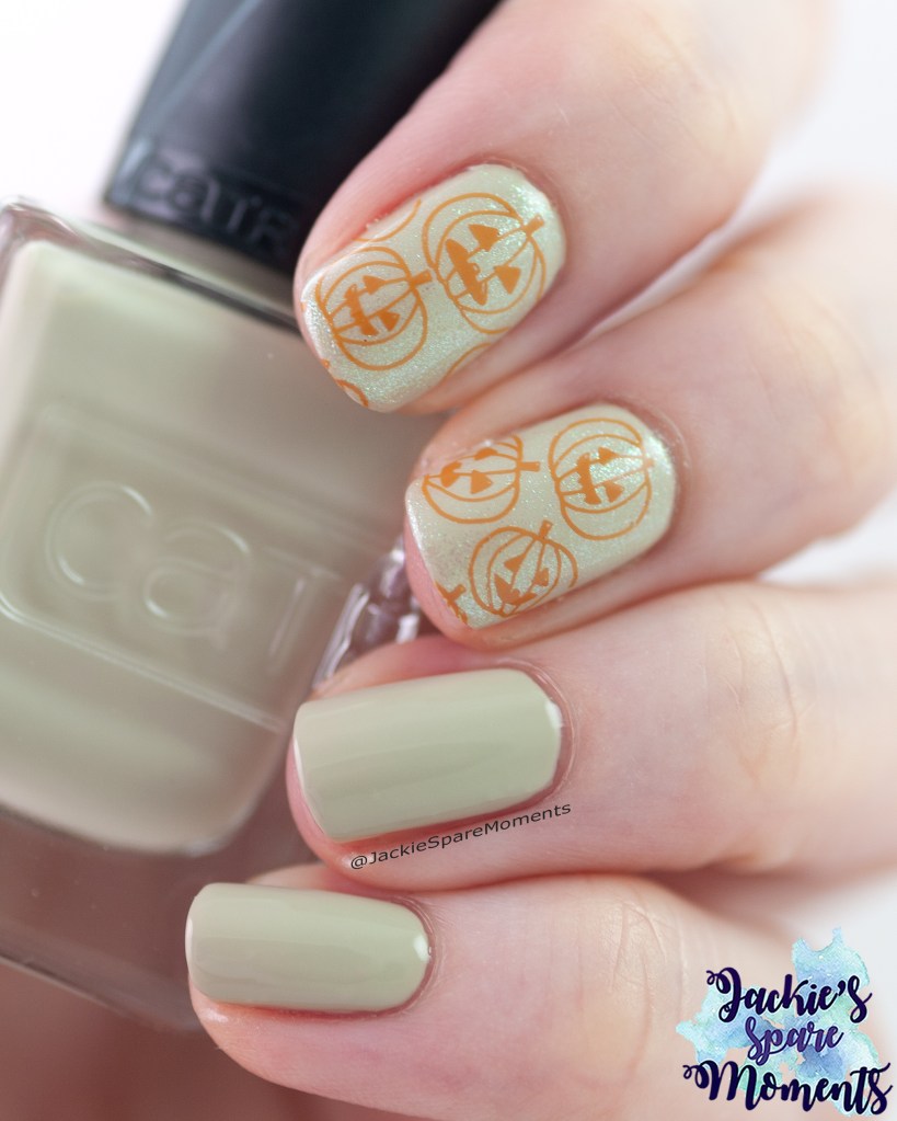 Two coats Essie Fifity Shades of Greige with accent nail art