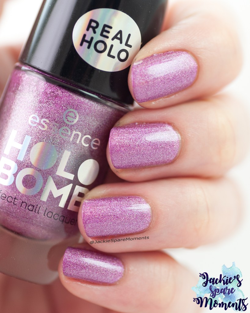 Essence Holo bomb 02 Holo Moly